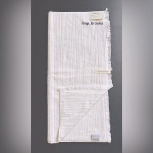 🎁1PC BIANCA Bath Towel - White Boucle Textured Pattern - 100% Cotton